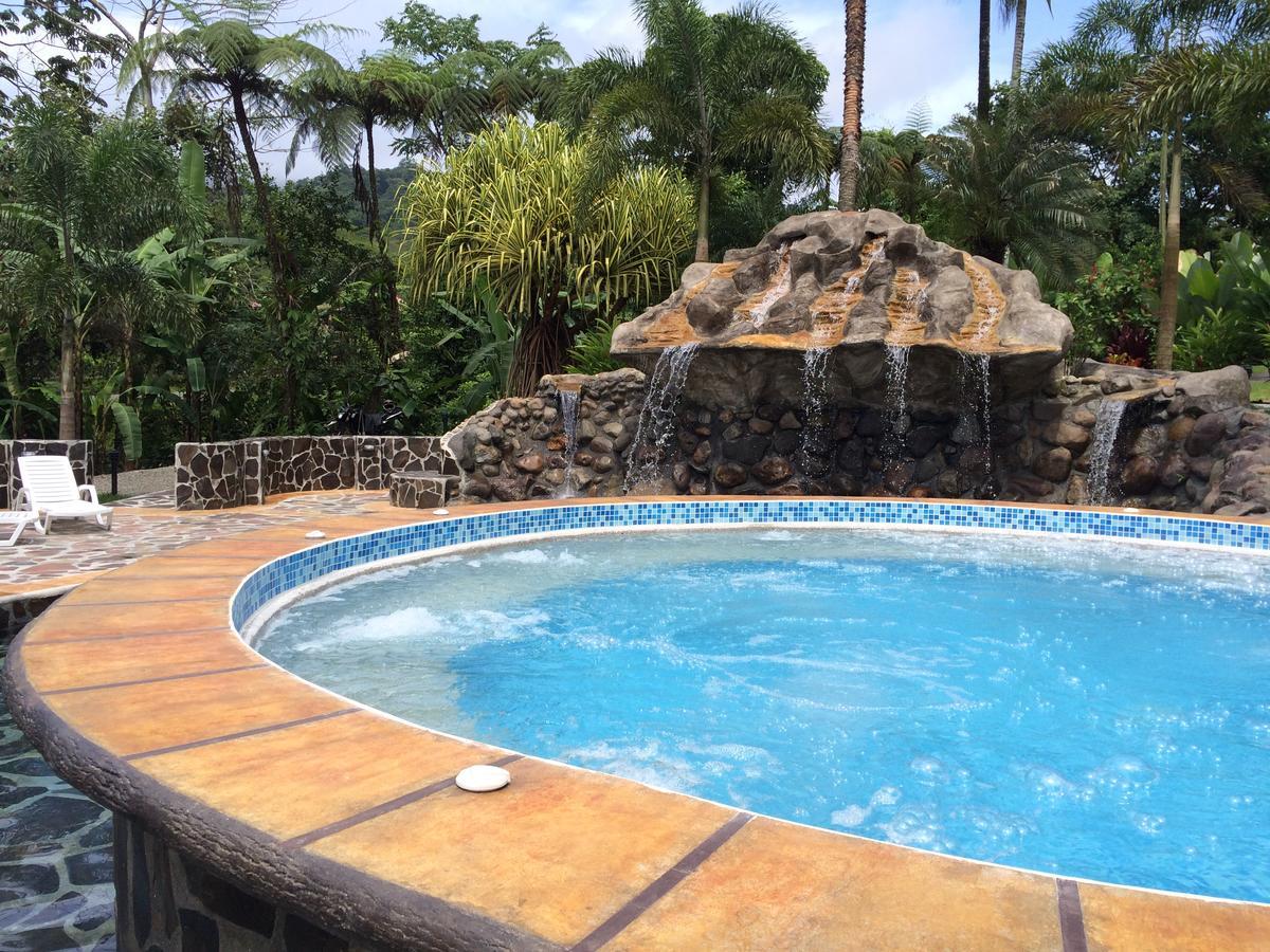 Mussaenda, Arenal Hotel La Fortuna Exterior photo