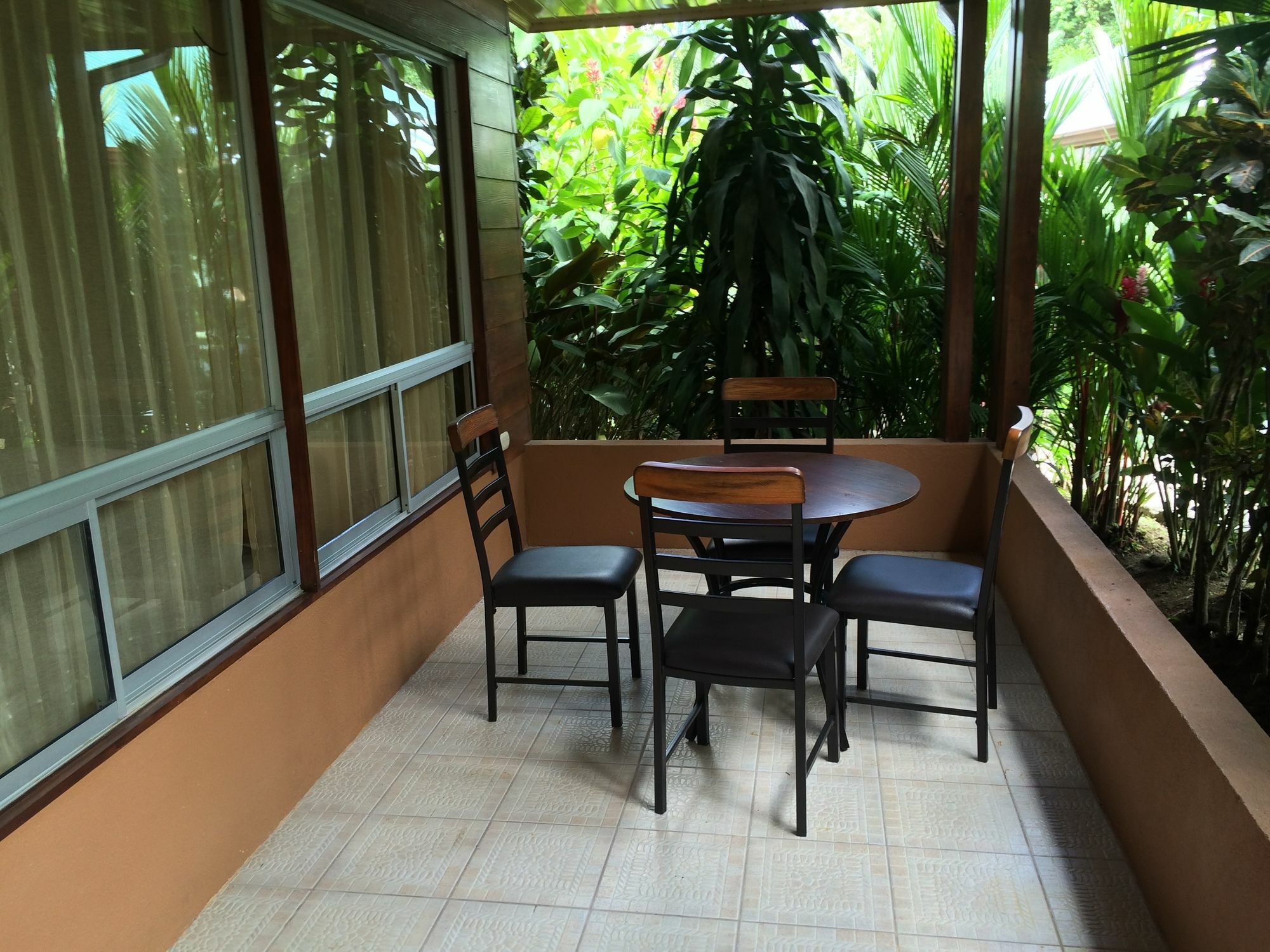 Mussaenda, Arenal Hotel La Fortuna Exterior photo